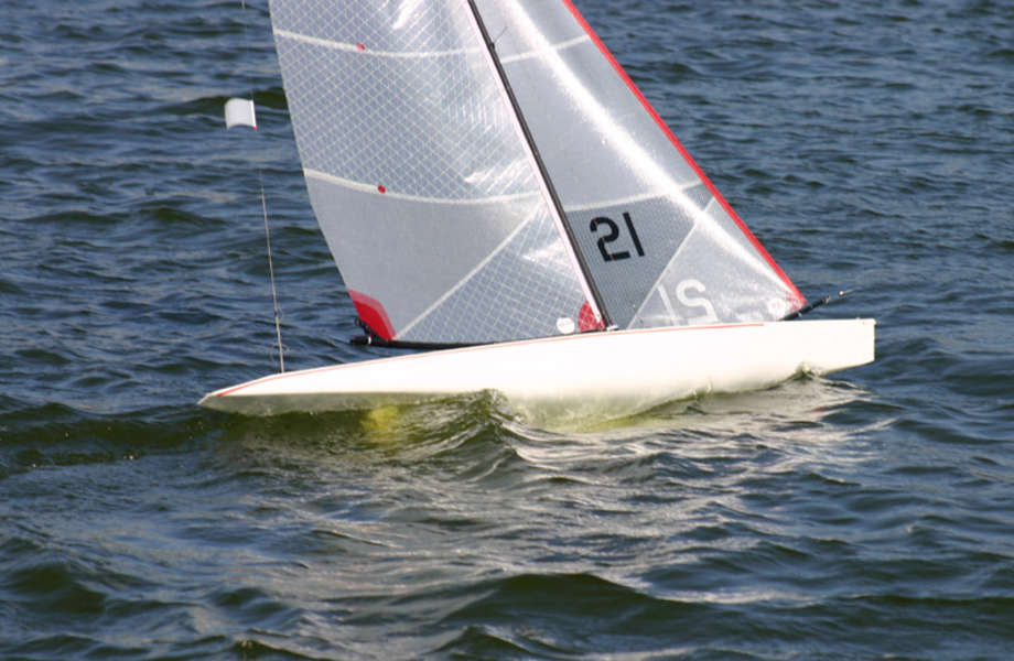 RC sailboat(图1)
